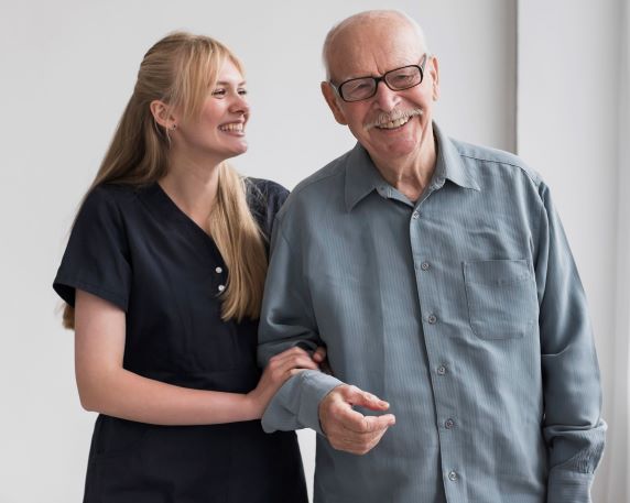 smiley-old-man-nurse